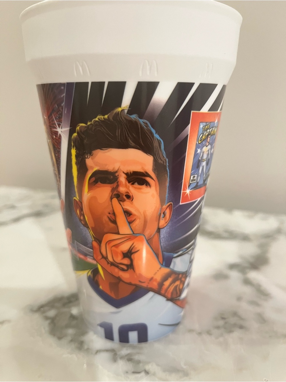 McDonald's FIFA World Cup reusable cups: David Beckham or Christian Pulisic ⚽️ - Picture 6 of 7